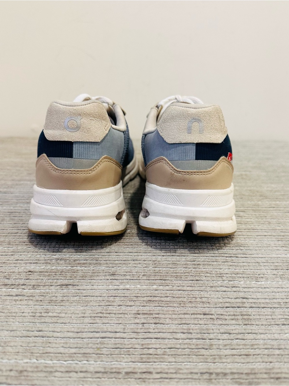 On Cloudrift Women's Walking Shoes Metal/Navy Blue Beige Size US 8 / EU 39 - Picture 5 of 11